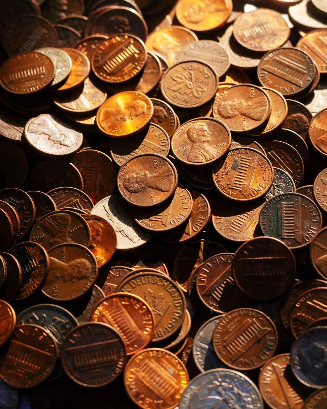 No copyright restriction A close pile of copper United States pennies.